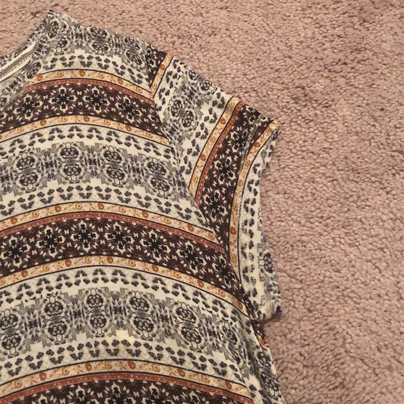 🧺 Xhilaration Cap Sleeved Top Size M 🧺 - Picture 5 of 8